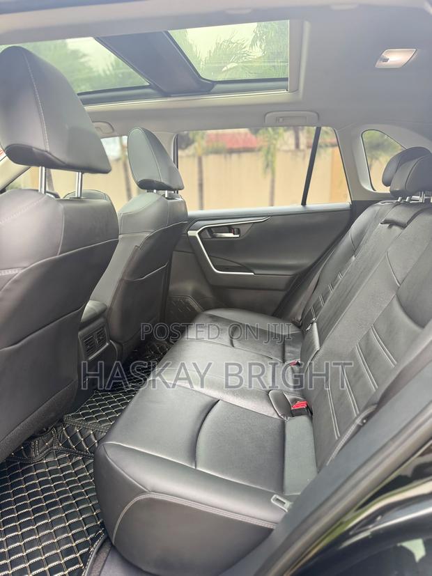 Toyota RAV4 2023 Black