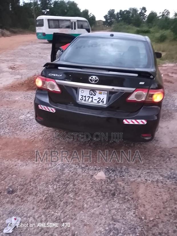 Toyota Corolla 2016 Black