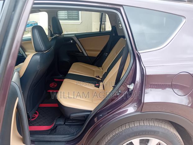 Toyota RAV4 2017 Burgundy