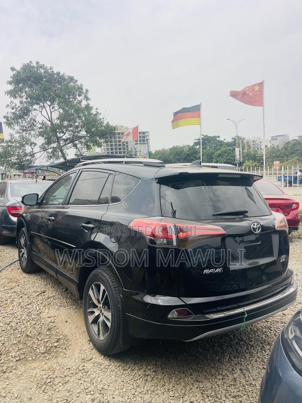 Toyota RAV4 2017 Black