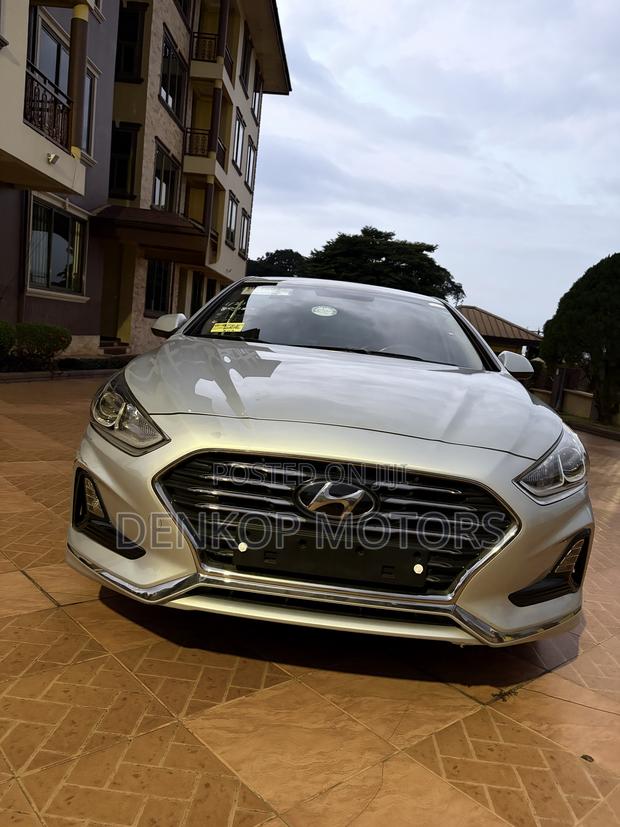 Hyundai Sonata SE 2019 Silver