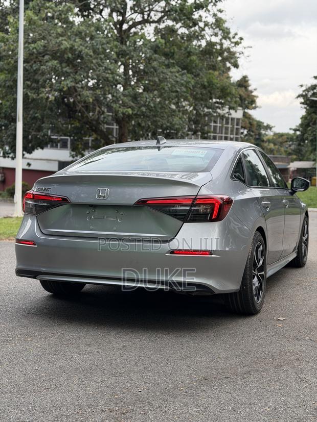 Honda Civic LX CVT 2025 Silver