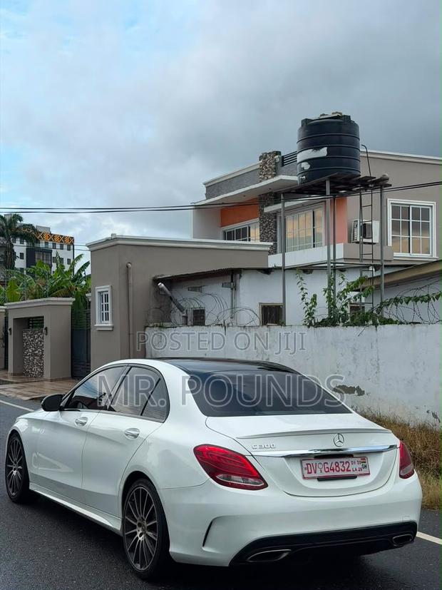 Mercedes-Benz C300 2017 White
