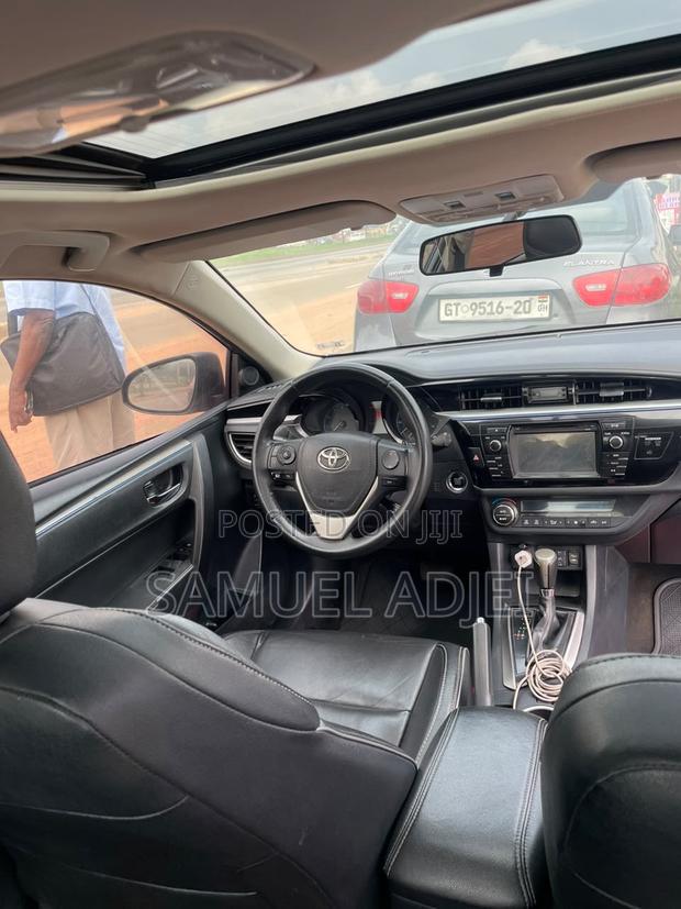 Toyota Corolla 2016 Gray