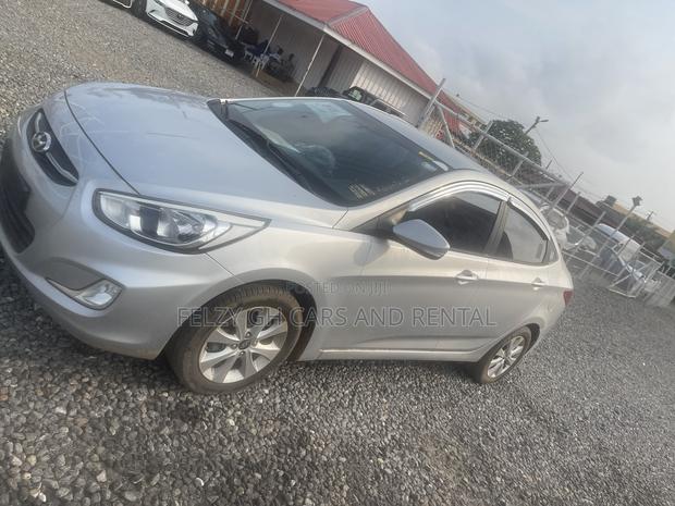 Hyundai Accent SE Sedan 2017 Gray