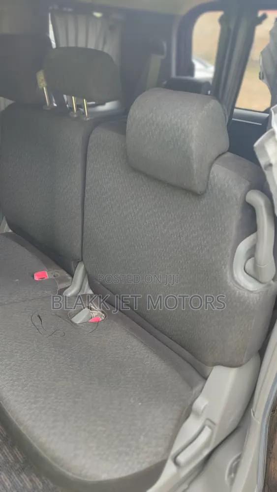 Toyota Sienta 2012 Brown