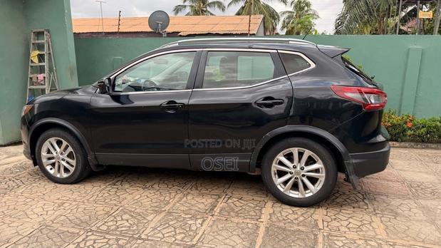 Nissan Qashqai 2018 Black