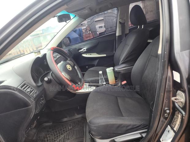 Toyota Corolla S 4dr Sedan (1.8L 4cyl 4A) 2010 Gray