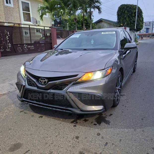 Toyota Camry 2023 Gray