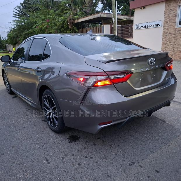 Toyota Camry 2023 Gray