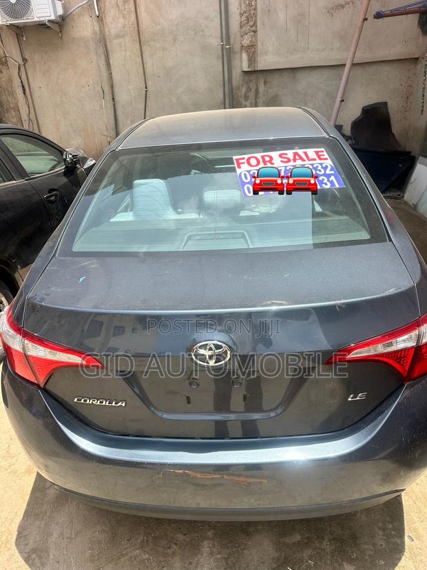 Toyota Corolla LE 4dr Sedan (1.8L 4cyl CVT) 2016 Gray
