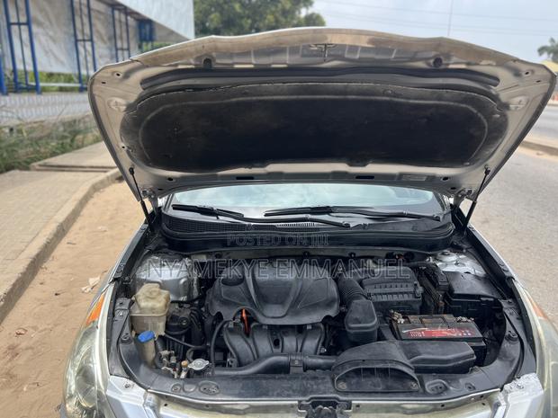 Hyundai Sonata Limited 2.0T Sedan (2.0L 4cyl 6A) 2013 Gray