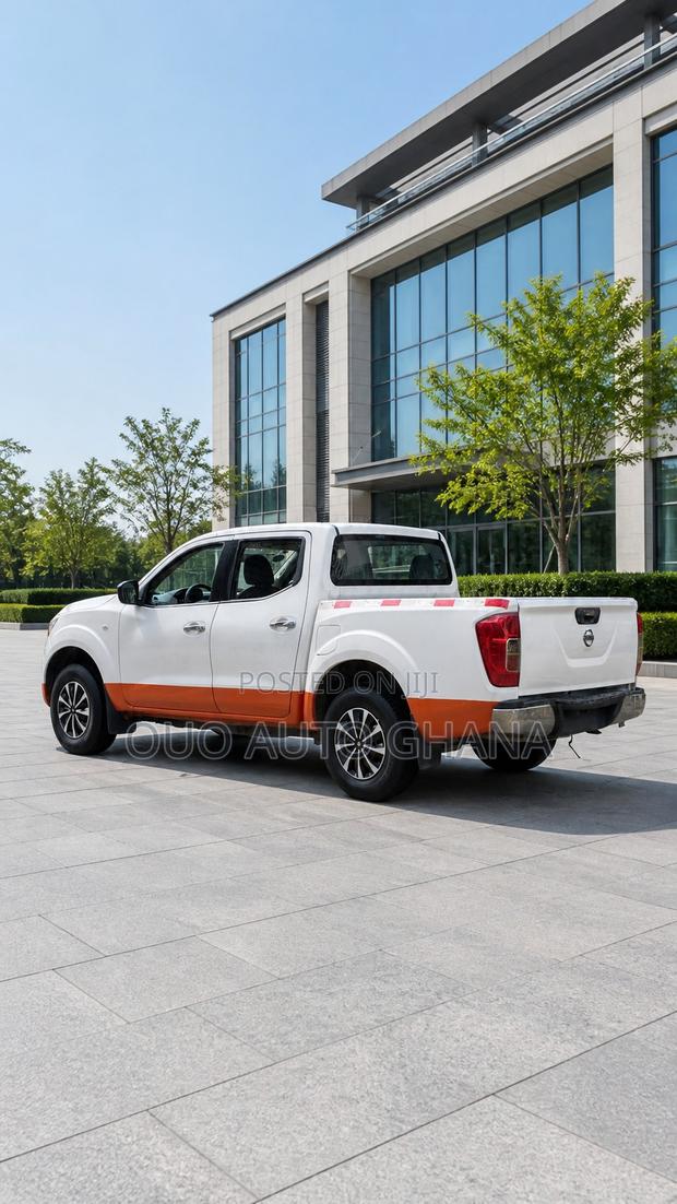 Nissan Navara 2019 White