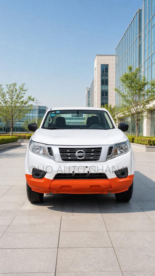 Nissan Navara 2019 White