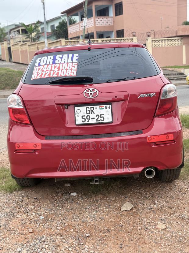 Toyota Matrix L Hatchback FWD (1.8L 4cyl) 2014 Red