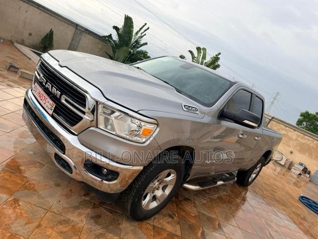 Dodge RAM 2020 Silver