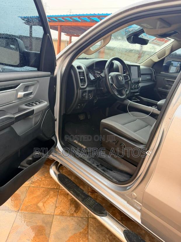 Dodge RAM 2020 Silver