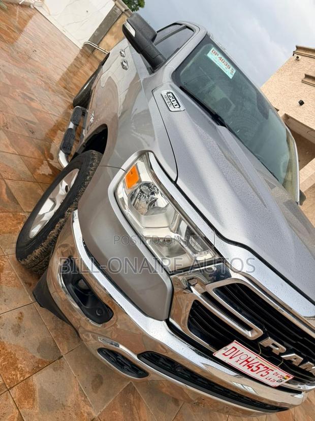 Dodge RAM 2020 Silver