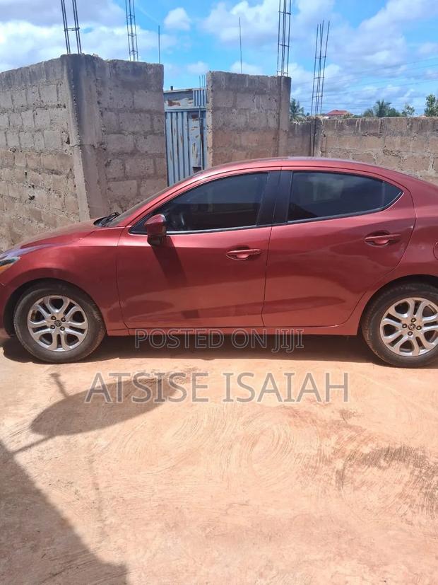 Toyota Yaris iA 1.5 FWD 2018 Red