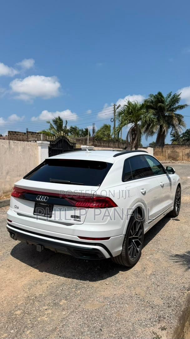 Audi Q8 2021 White