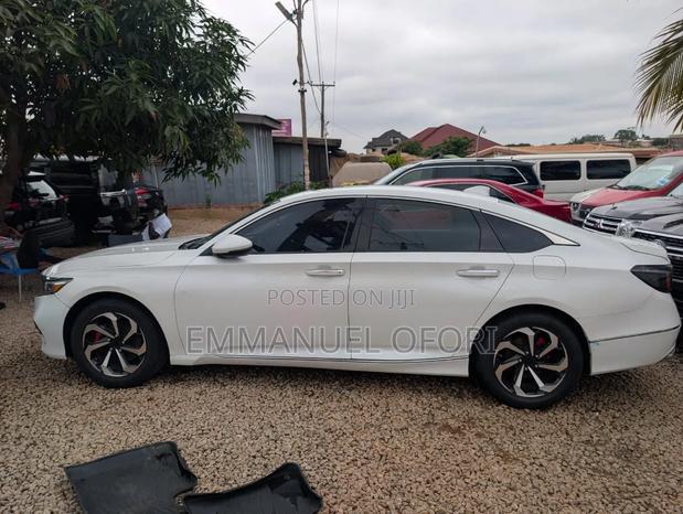 Honda Accord 2018 White