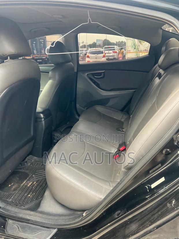 Hyundai Elantra 2012 Black