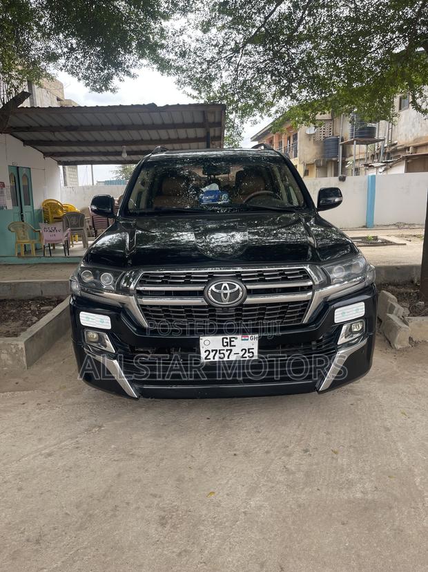 Toyota Land Cruiser 4.5 V8 DSL 2015 Black