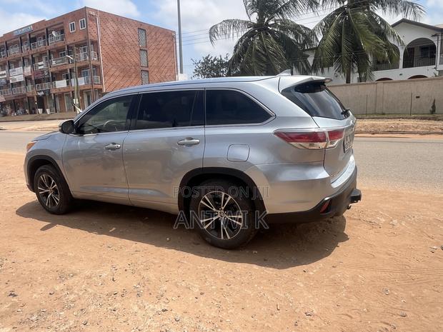 Toyota Highlander 2016 Silver