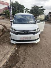 Toyota Voxy 2015 White for sale