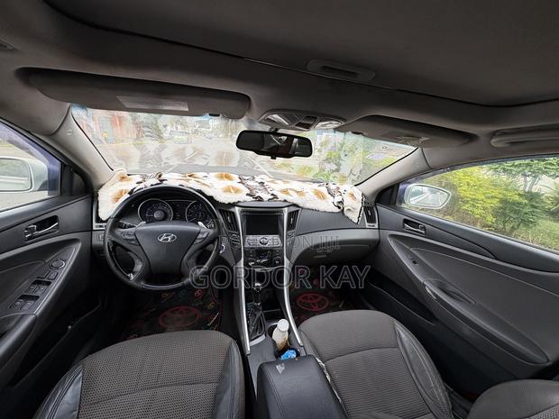 Hyundai Sonata 2012 Silver