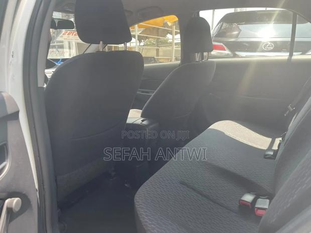 Toyota Yaris 2012 Gray