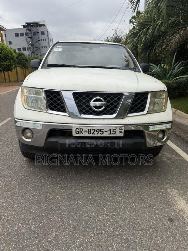 Nissan Frontier King Cab SE 4x4 2007 White