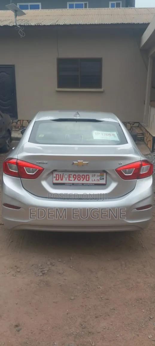 Chevrolet Cruze 2018 Gray