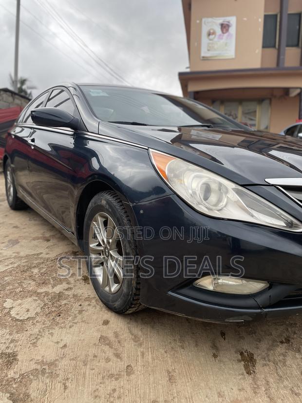 Hyundai Sonata GLS Sedan FWD (2.4L 4cyl 6A) 2013 Blue
