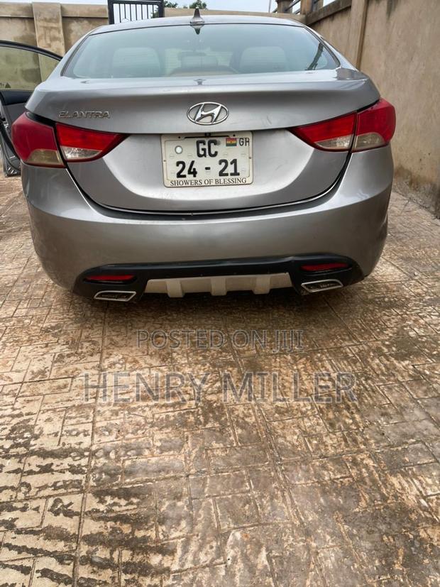 Hyundai Elantra GLS Sedan FWD (1.8L 4cyl 6A) 2013 Silver