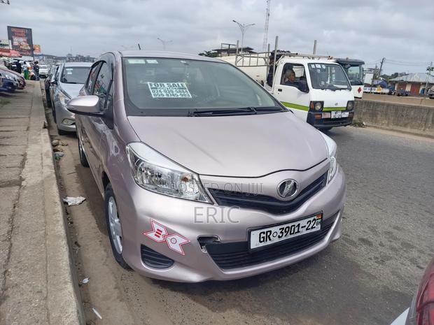 Toyota Vitz 2012 White