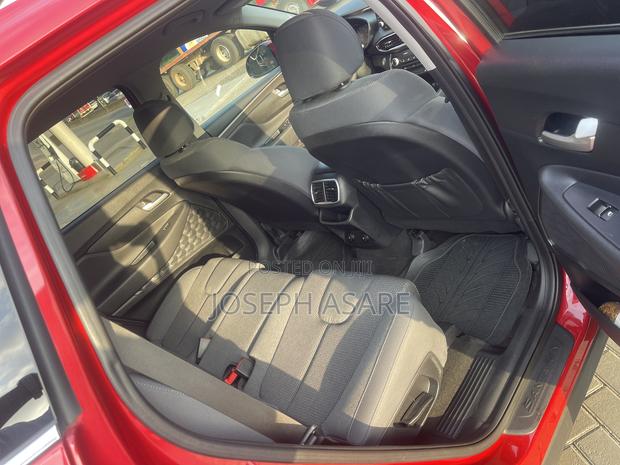 Hyundai Santa Fe 2019 Red