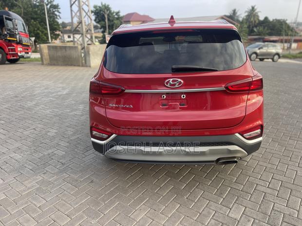 Hyundai Santa Fe 2019 Red