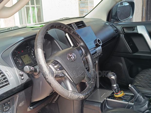 Toyota Land Cruiser Prado 2.7 2020 Black