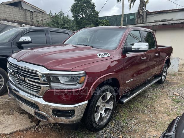 Dodge RAM 1500 5.7 Petrol AWD 2021 Maroon