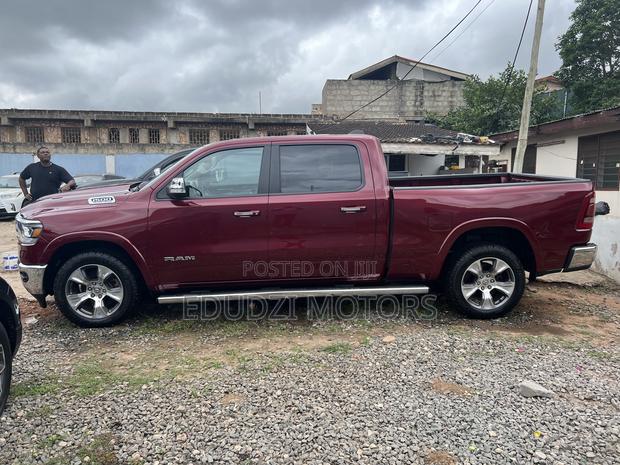 Dodge RAM 1500 5.7 Petrol AWD 2021 Maroon