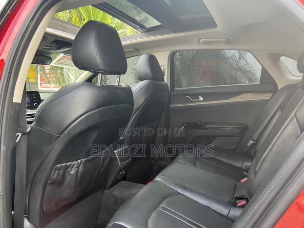 Kia K5 1.6 T-GDI AWD 2021 Red