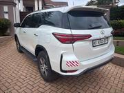 Toyota Fortuner 2.7 AWD 2018 White for sale