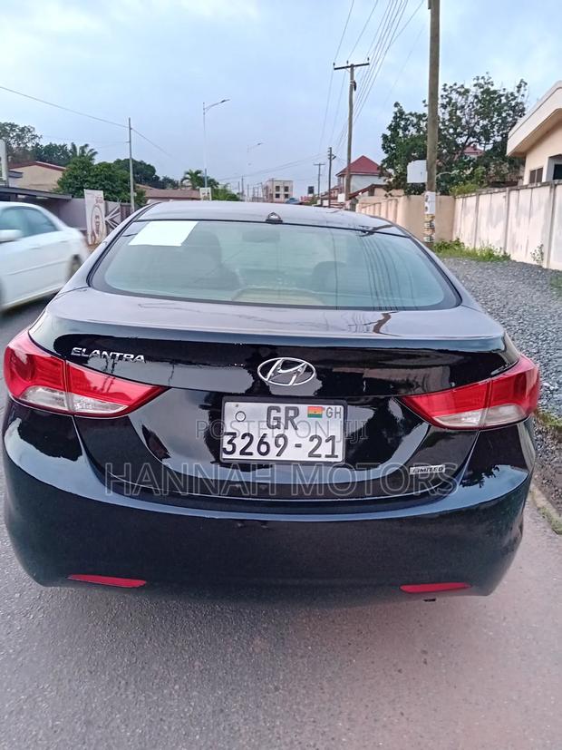 Hyundai Elantra 2012 Black