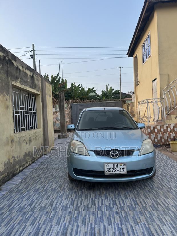 Mazda Demio 2009 Blue