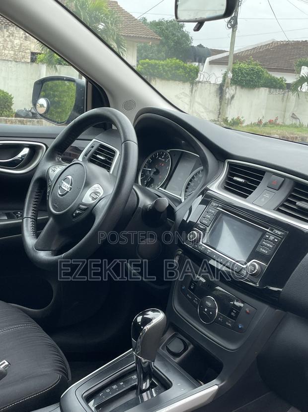 Nissan Sentra SV 2018 Gray