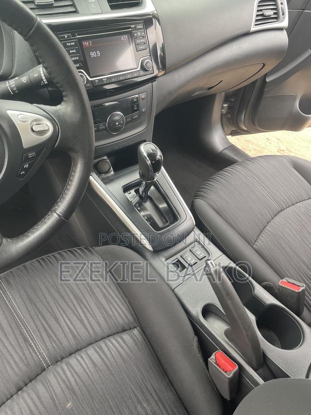 Nissan Sentra SV 2018 Gray