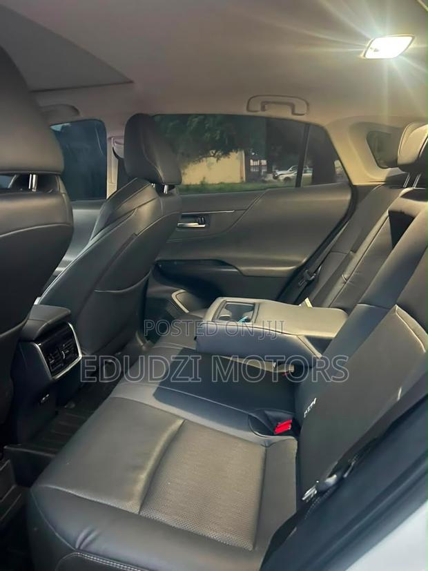 Toyota Venza Limited 2022 White