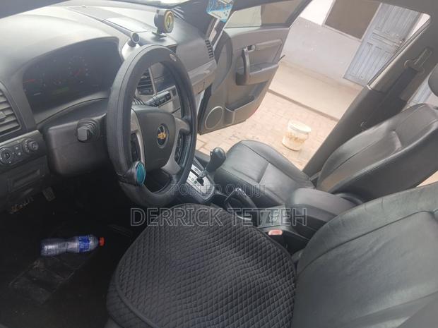 Chevrolet Captiva 2010 White