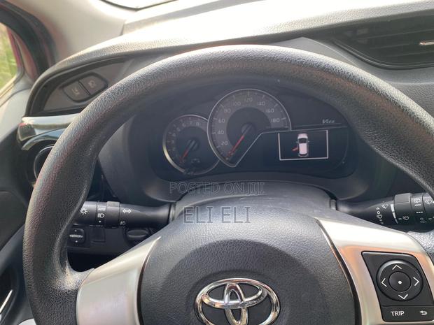 Toyota Vitz 1.3 FWD 5dr 2016 Pink